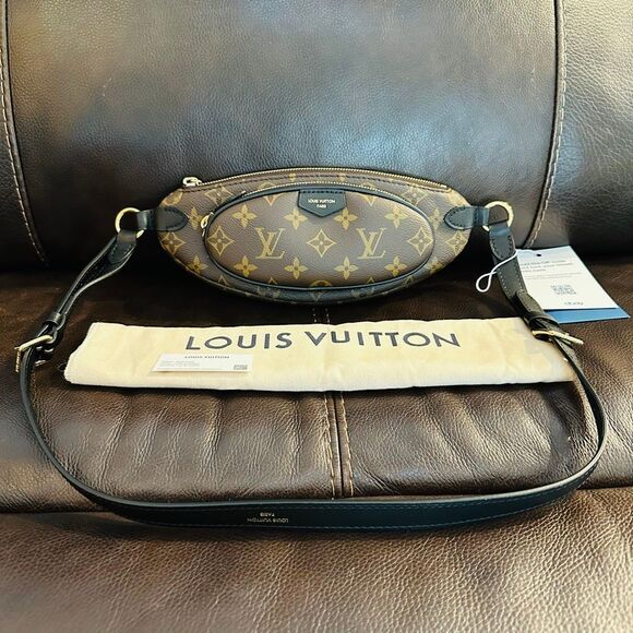 Louis Vuitton Handbags - Louis Vuitton Keepit Bumbag